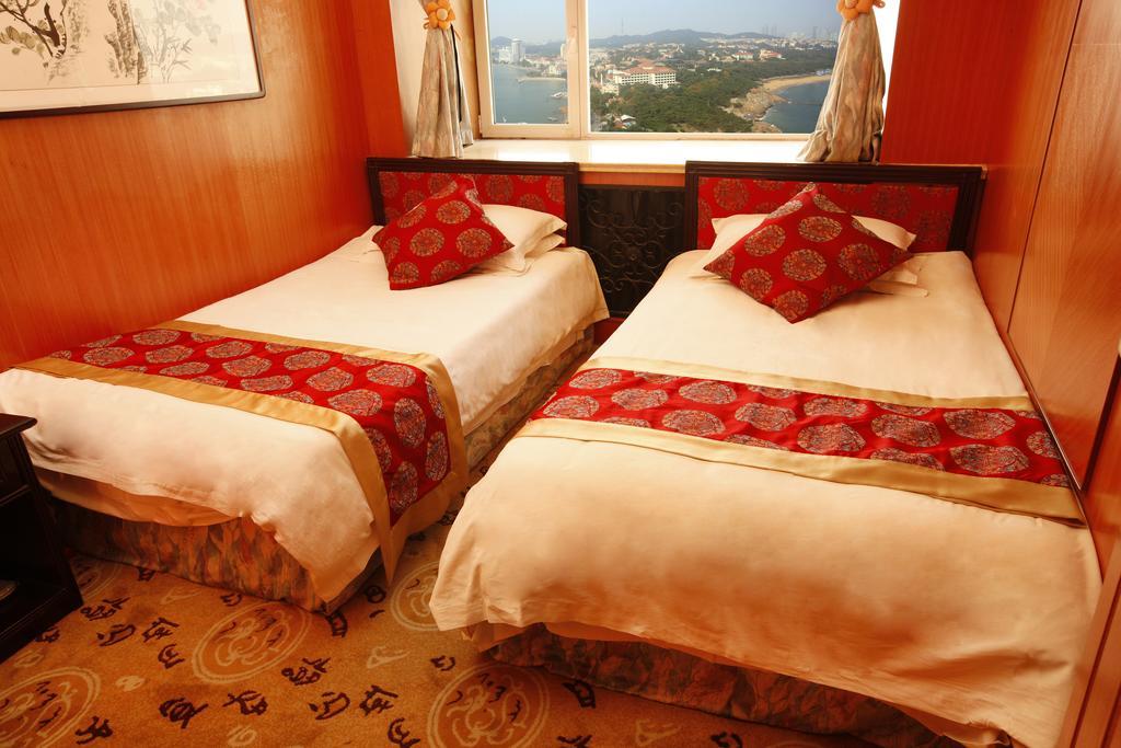 Donghai Grand Hotel צ'ינגדאו חדר תמונה